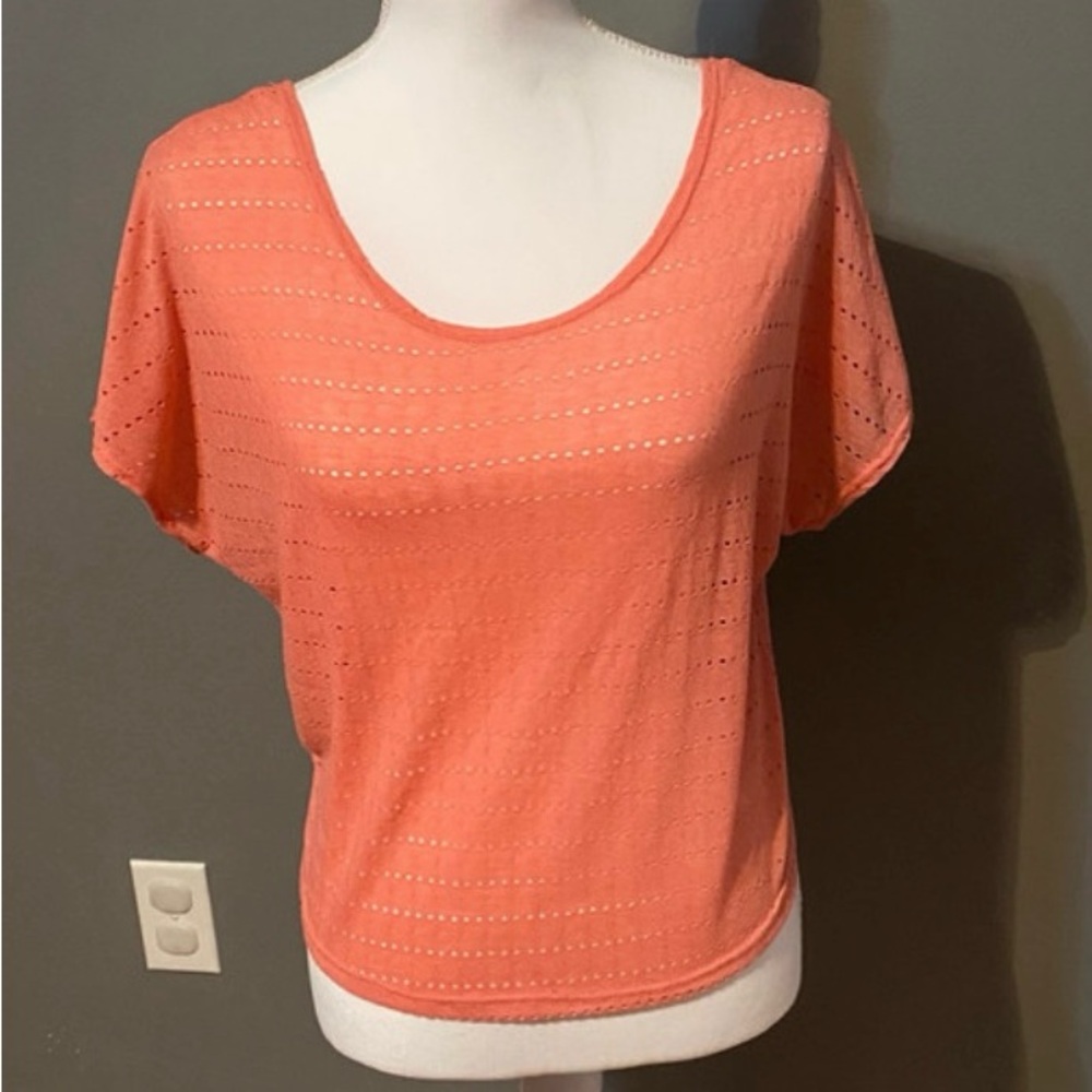 Wet Seal Coral Short Sleeve Crop Top